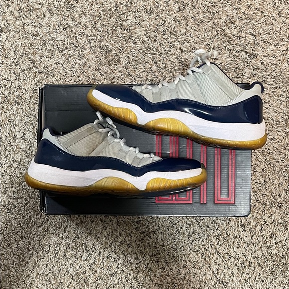 Jordan 11 Georgetown Size 11.5 - Picture 1 of 6